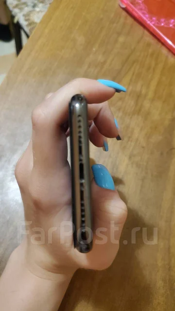 Apple iPhone X. �/�, ������, 3G, 4G LTE, 5G, NFC ����