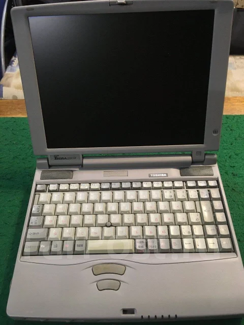 Toshiba. 12.1", ��� 256 �� � ������, ���� 2��� ����