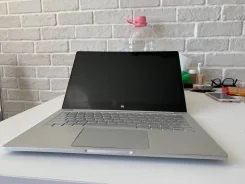 Xiaomi Mi Notebook Air 13.3. 13.3", 2,3����, ��� 8 ��, ���� 256���, WiFi, Bluetooth, ����������� �� 5��. ����