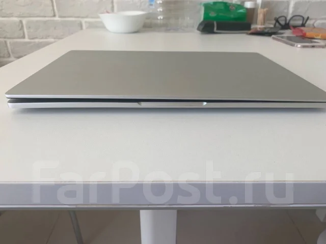 Xiaomi Mi Notebook Air 13.3. 13.3", 2,3����, ��� 8 ��, ���� 256���, WiFi: 1, Bluetooth: 1, ����������� �� 5��. ����