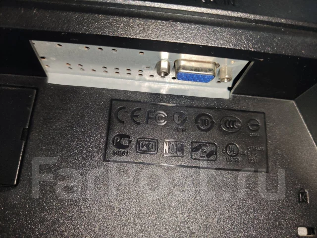 Acer. 19" ����