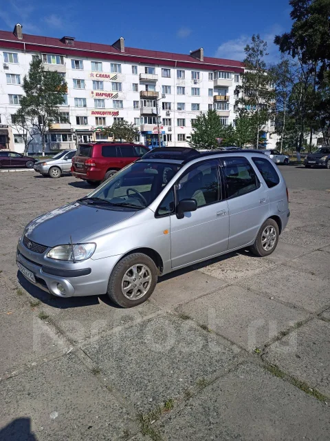 Toyota Corolla Spacio. �������, ��������, 1.6 (100��.�.), ������, 180 000����. �� ����