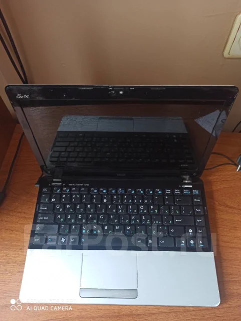 Asus Eee PC. 11.6", 1,8����, ��� 8 ��, ���� 250���, WiFi: 1, Bluetooth: 1, ����������� �� 4��. ����