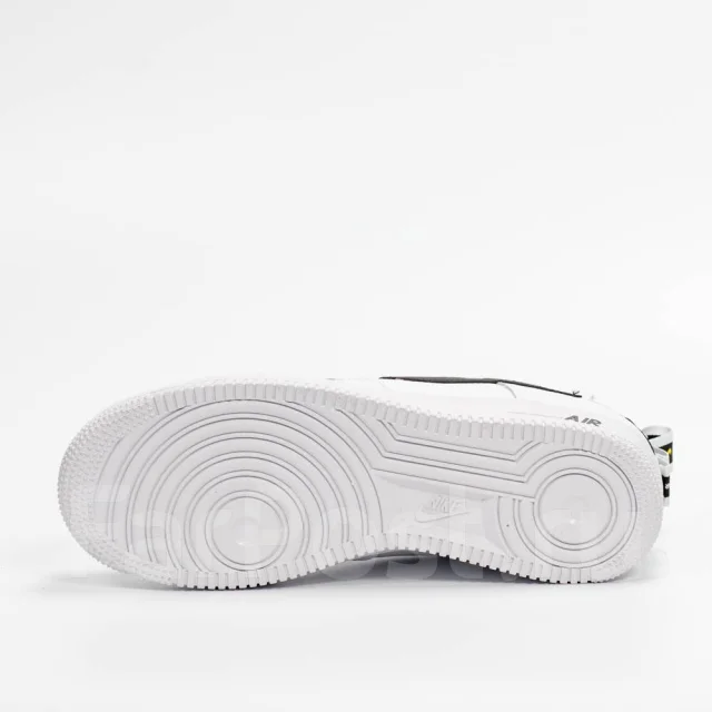 Nike Air Force 1 LV8 utility A5009 