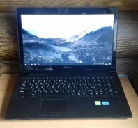 Lenovo V580c. 15.6", 2,4����, ��� 4 ��, ���� 240���, WiFi, Bluetooth, ����������� �� 1��. ����