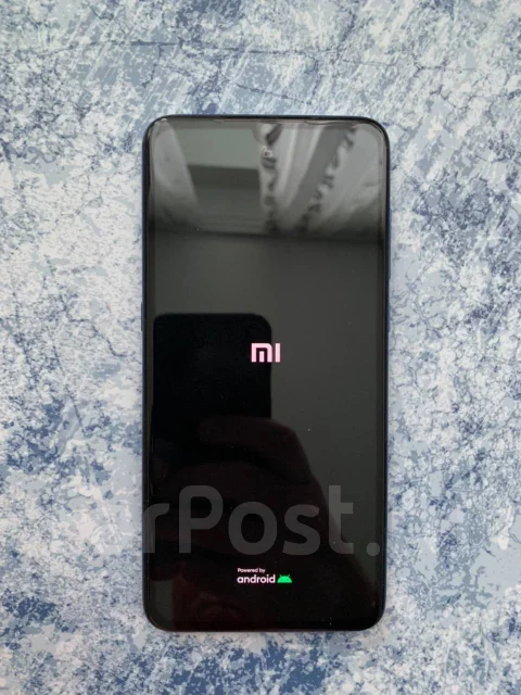 Xiaomi Mi9. �/�, �����, 4G LTE, Dual-SIM, NFC ����