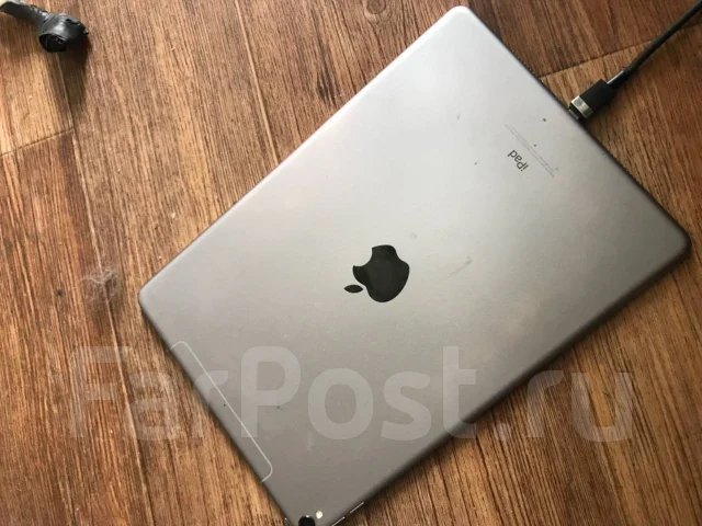 Apple iPad Pro 10.5. 10.5 ������ ����