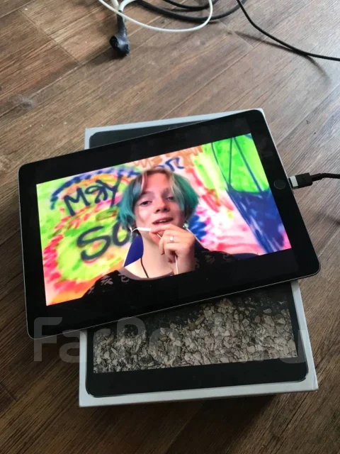 Apple iPad Pro 10.5. 10.5 ������ ����
