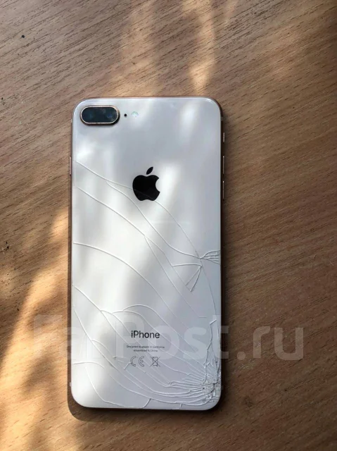 Apple iPhone 8 Plus. �/�, �����, 3G, 4G LTE, NFC ����