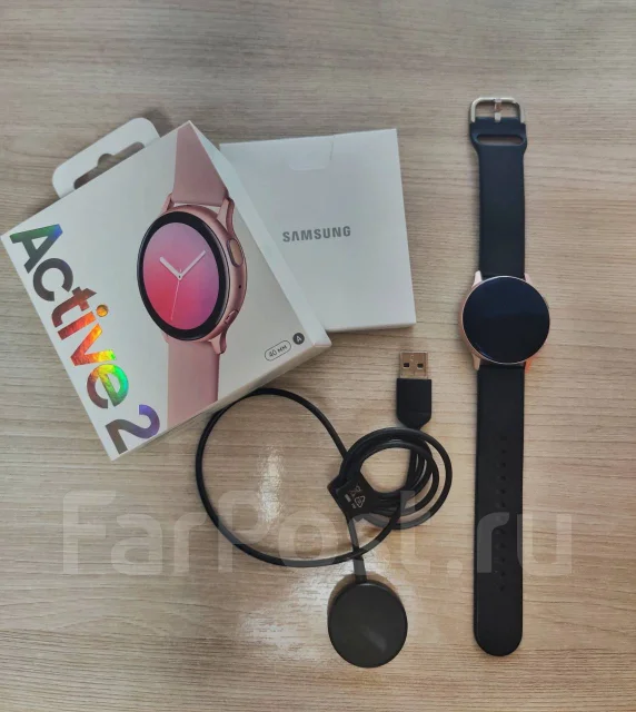 Samsung Galaxy Watch Active2. GPS, NFC, IP67, IP68 ����