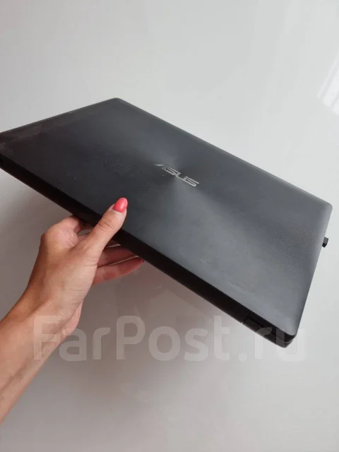 Asus X553M. 2,6����, ��� 2048 ��, ���� 500���, WiFi: 1, Bluetooth: 1 ����