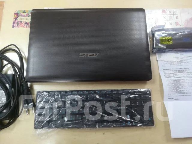 Asus K53S. 15.6", 2,5����, ��� 6 ��, ���� 1 000���, WiFi: 1, ����������� �� 2��. ����