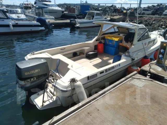 Yamaha F-24. ��������� ���������, 200��.�., ������ ����