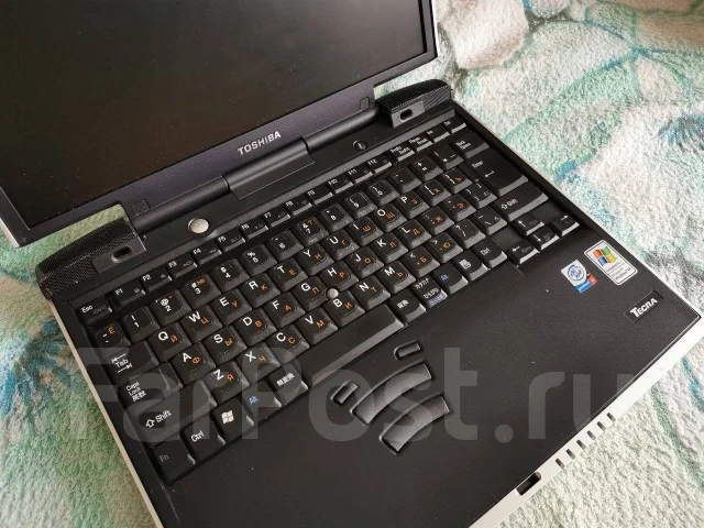 Toshiba Tecra. 15", 2����, ��� 256 �� � ������, ���� 40���, WiFi: 1 ����