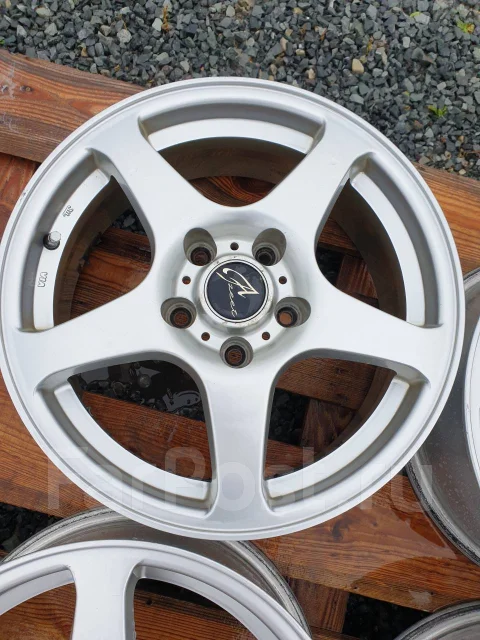 Azect. 6.5x16", 5x114.3, ET38, �� 73,1���. ����