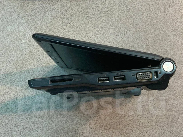 Asus Eee PC 900. 9", 0,9����, ��� 2048 ��, ���� 20���, WiFi: 1 ����