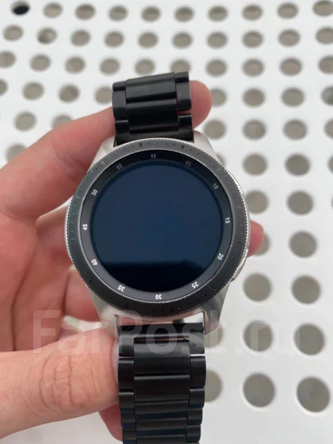Samsung Galaxy Watch. NFC, IP68 ����