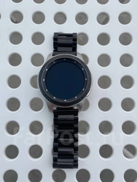 Samsung Galaxy Watch. NFC, IP68 ����