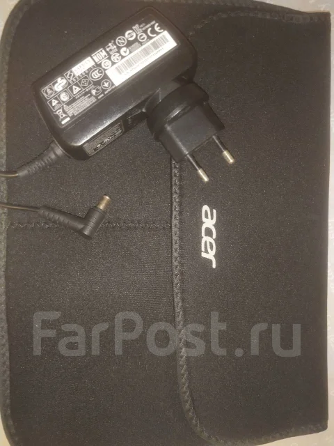Acer Aspire One D270. 10.6", 1,6����, ��� 4 ��, ���� 240���, WiFi: 1, Bluetooth: 1, ����������� �� 5��. ����