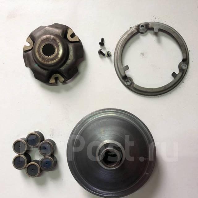 Вариатор сузуки скайвэй. Вариатор сузуки скайвэй. Фильтр на вариатор сузуки скайвэй 400. Двигатель suzuki burgman 400. Вариатор на скутер малосси.