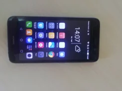 Huawei Y3 2017. �/� ����