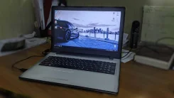 Lenovo IdeaPad 300-15ISK. 2,3����, ��� 12 ��, ���� 240���, WiFi, Bluetooth, ����������� �� 5��. ����