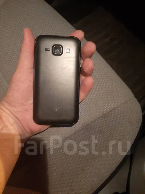 Samsung Galaxy J1. �/� ����