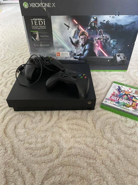 Microsoft Xbox One X ����