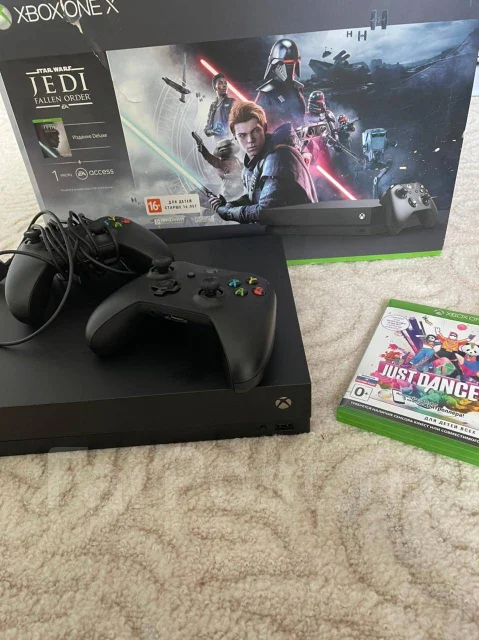 Microsoft Xbox One X ����