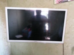 Samsung UE32H4510. LED ����