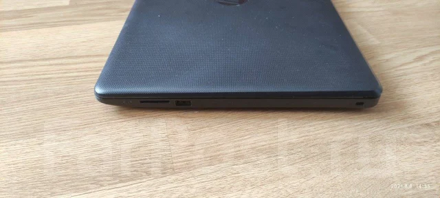 HP 15-bs167ur. 15", 2����, ��� 4 ��, WiFi: 1, ����������� �� 1��. ����