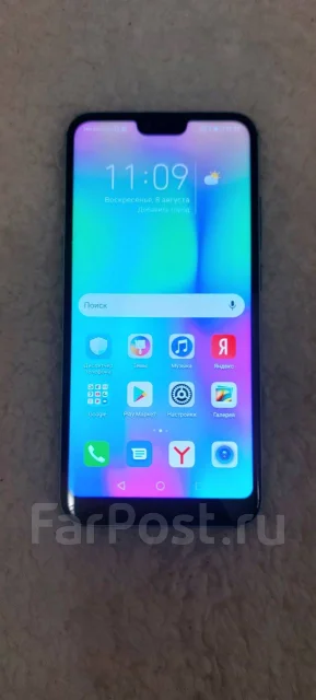 Honor 10. �/�, �������, 4G LTE, Dual-SIM, ����������, NFC ����