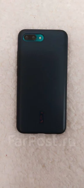 Honor 10. �/�, �������, 4G LTE, Dual-SIM, ����������, NFC ����