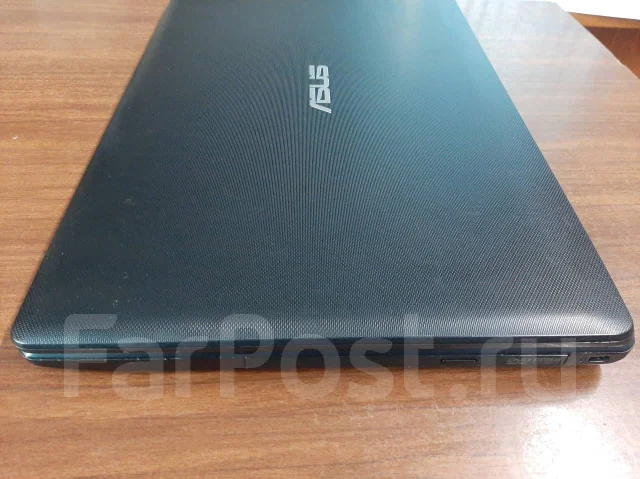 Asus X552M. 14.5", 2,2����, ��� 4 ��, ���� 500���, WiFi: 1, Bluetooth: 1, ����������� �� 2��. ����