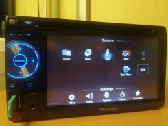 Pioneer AVH-1400DVD ����