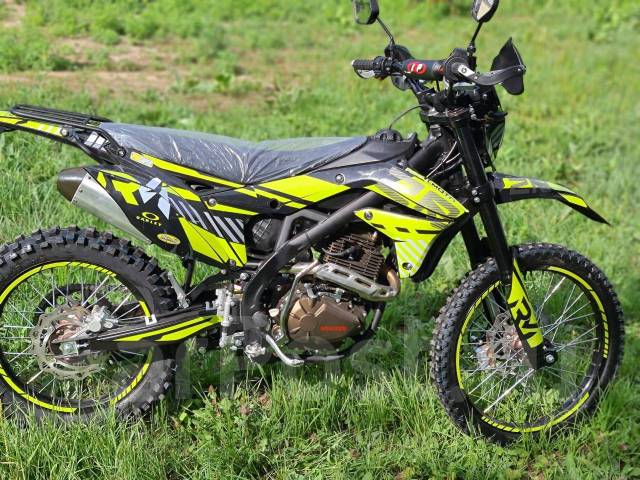 Мотоцикл regulmoto zr 250 pr. Regulmoto zr 250 pr красный. Regulmoto zr 250 2021. Zr pr. Мотоцикл regulmoto zr 250 pr.