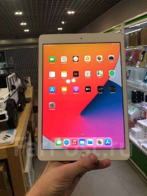 IPad 10.2" 8 Gen 2020 32Gb SG WiFi. Отличное состояние + чехол, 10.2 ...