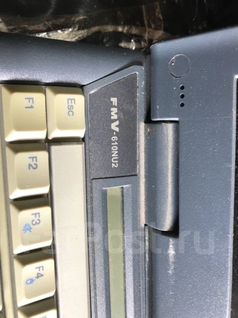Fujitsu. 14", 1,6����, ��� 512 ��, ���� 20���, ����������� �� 1��. ����