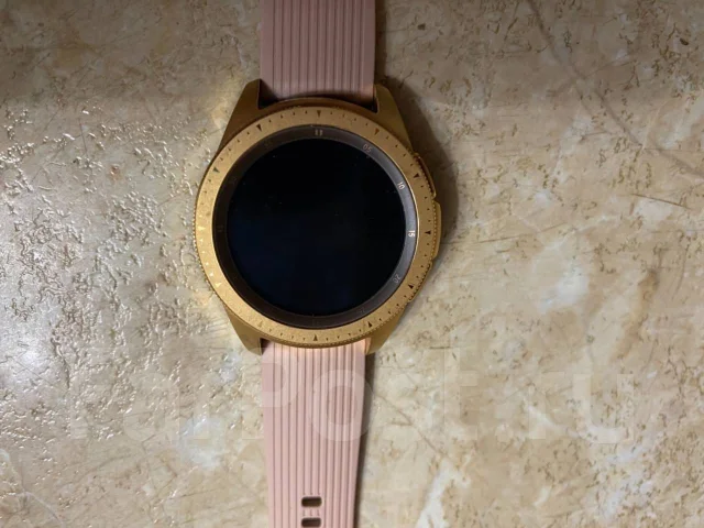 Samsung Galaxy Watch. GPS, NFC, IP68 ����