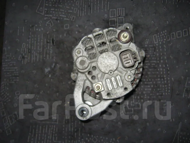 ��������� Mitsubishi Lancer 1993-1996 MD309333 ����