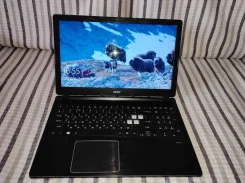 Acer Aspire V5-572G. 15.6", 2����, ��� 8 ��, WiFi, Bluetooth, ����������� �� 2��. ����