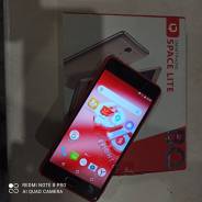 BQ BQ-5202 Space Lite. �����, 16 ��, ������, 4G LTE, Dual-SIM ����
