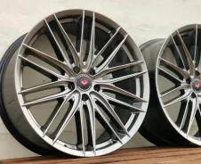 Vossen VFS-4. 8.5/9.5x20", 5x112, ET35/35, �� 66,6���. ��� ����� �� ������ ����