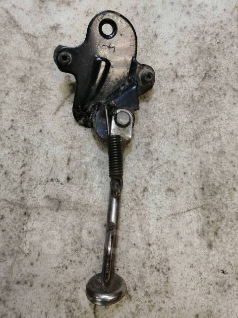 Центральная подножка хонда дио. Хонда такт подножка. Хонда такт подножка. Боковая подножка хонда дио 35. Боковая подножка хонда дио 34.