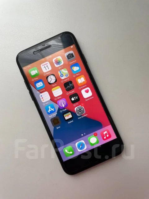 Apple iPhone 7. �/�, ������, 4G LTE, NFC ����