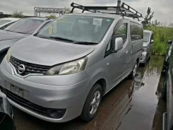 Nissan NV200. M20, HR16 ����