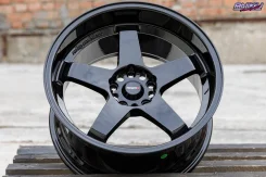 Nismo. 9.5x18", 5x114.3, ET12, �� 73,1���. ����