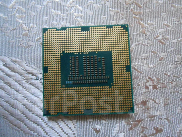Intel Core i3-3225 ����