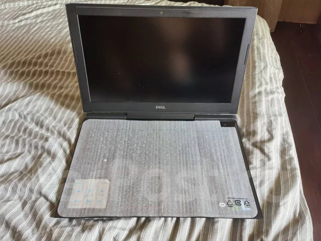 Dell G5 5587. 15.6", 2,2����, ��� 6 ��, ���� 1 000���, WiFi: 1, Bluetooth: 1, ����������� �� 3��. ����