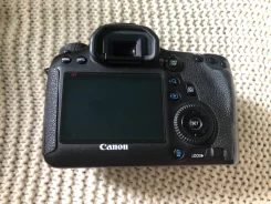 Canon EOS 6D Body. 20 � ����� �� ����